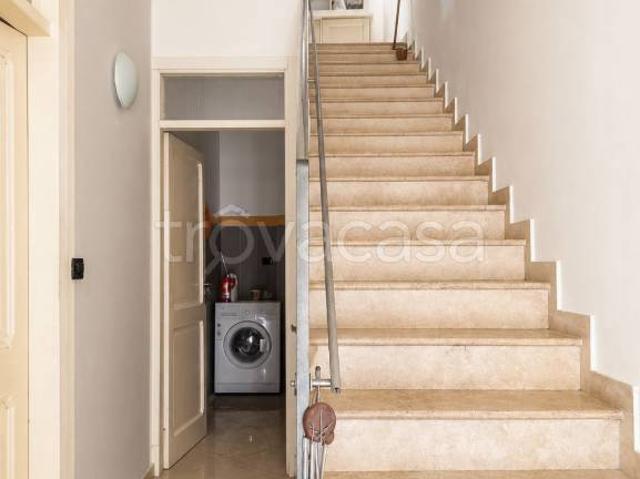 Vendesi casa indipendente a Narni largo 4 Novembre, 1