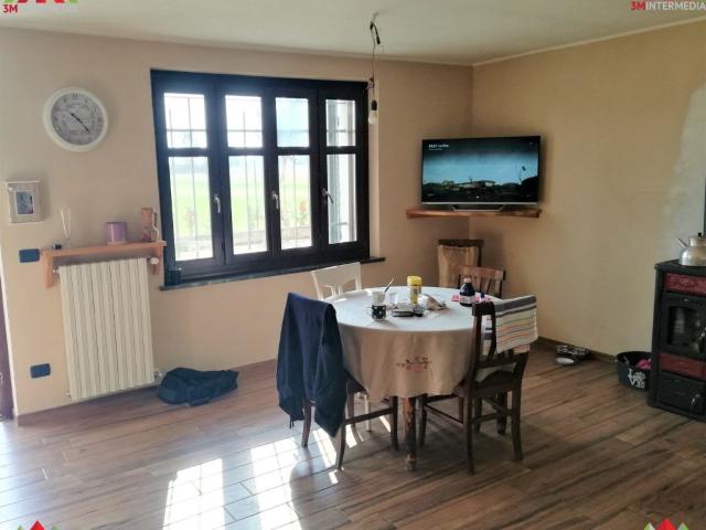 Vendesi casa indipendente a Solero