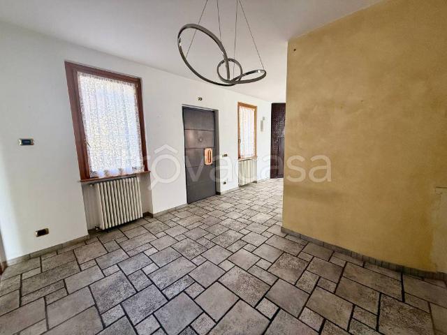 Vendesi casa indipendente a Somaglia via Giacomo Matteotti, 18
