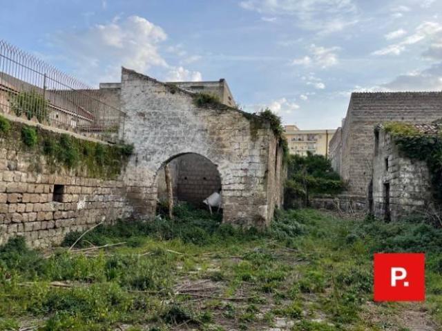 Vendesi casa indipendente a Santa Maria Capua Vetere via Fardella, 29