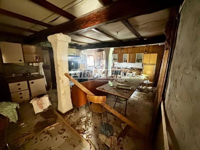 Vendesi casa indipendente a Serramazzoni via della Chiesa 591