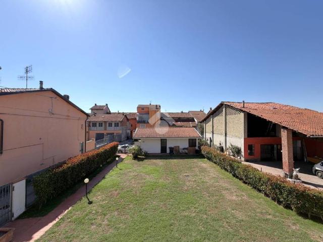 Vendesi casa indipendente a Strambino via piave, 3, Carrone
