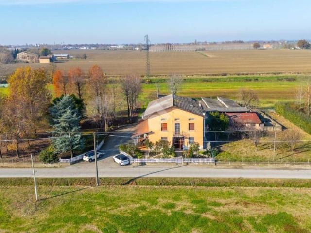 Vendesi casa indipendente a Poviglio via Tollara, 7
