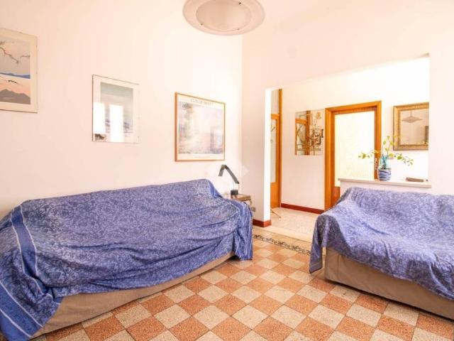 Vendesi casa indipendente a Porto San Giorgio