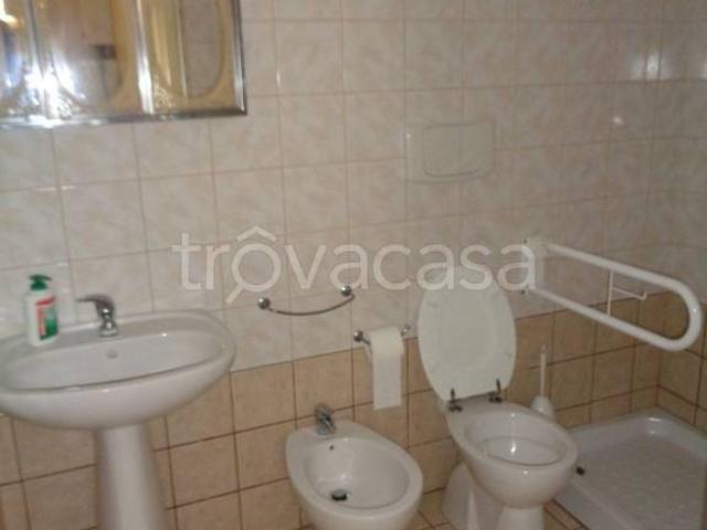 Vendesi casa indipendente a Palo del Colle via Cesare Cantù