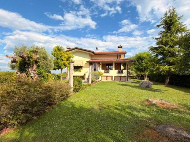 Vendesi casa indipendente a Pasiano di Pordenone via Villaraccolta, 53
