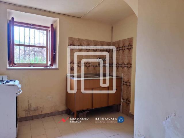 Vendesi casa indipendente a Pettorano sul Gizio