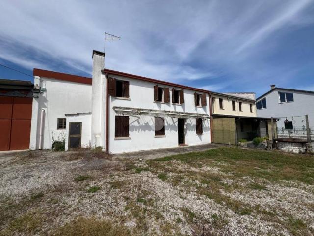 Vendesi casa indipendente a Pianiga via cavin maggiore, 1