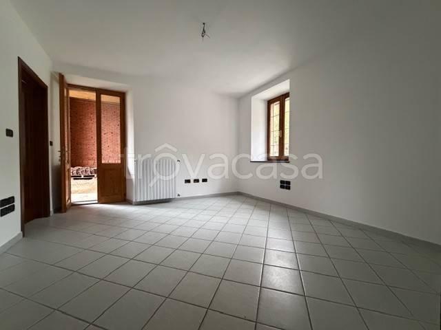Vendesi casa indipendente a Pinerolo via Saluzzo, 147