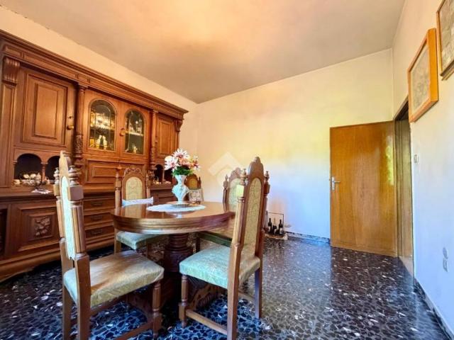 Vendesi casa indipendente a Pistoia via buonarroti, 90, Capostrada
