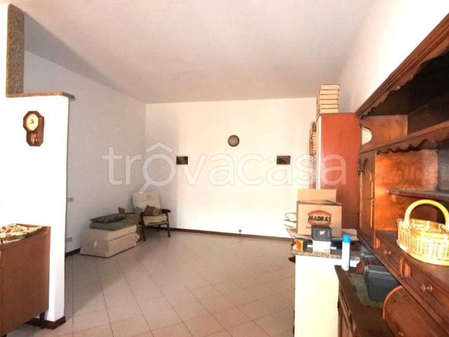 Vendesi casa indipendente a Prato, Zarini Valentini