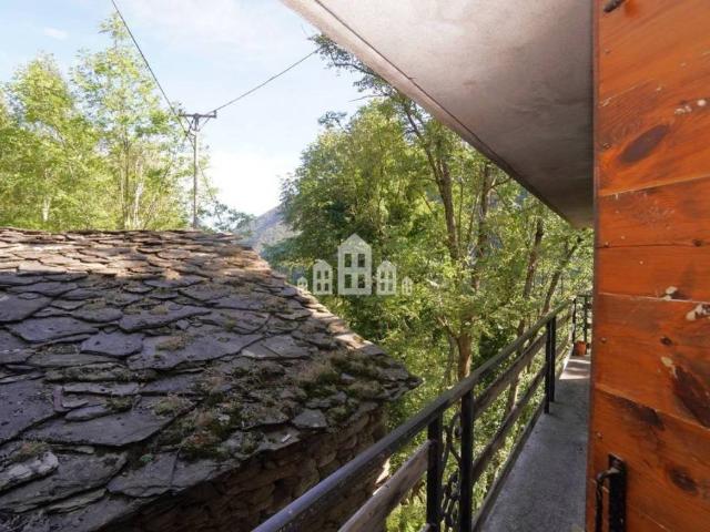 Vendesi casa indipendente a Ronco Canavese
