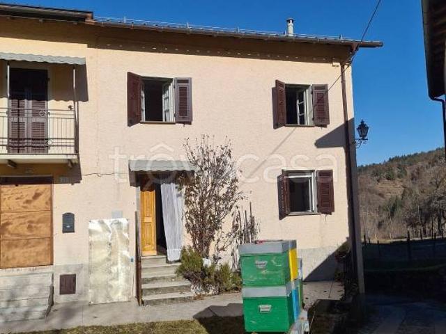 Vendesi casa indipendente a Rezzoaglio, Magnasco