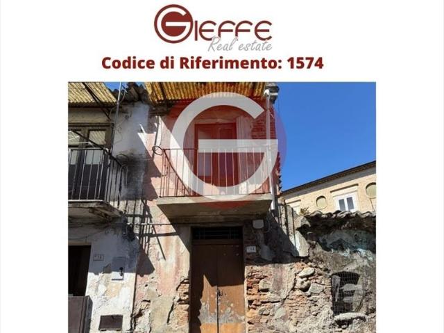 Vendesi casa indipendente a Taurianova