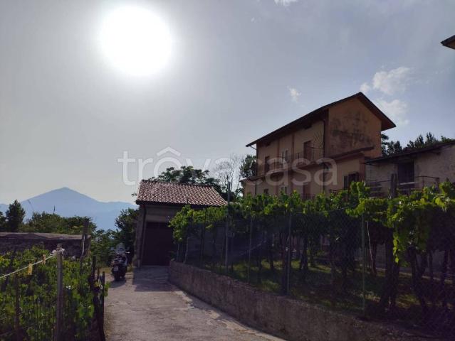 Vendesi casa indipendente a Vallerotonda via Croce