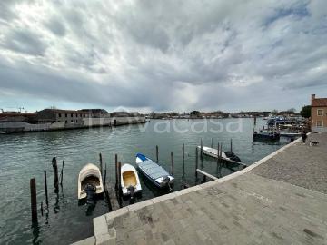 Vendesi casa indipendente a Venezia, Murano