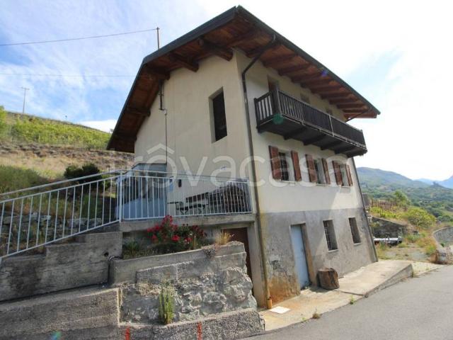 Vendesi casa indipendente a Verrayes