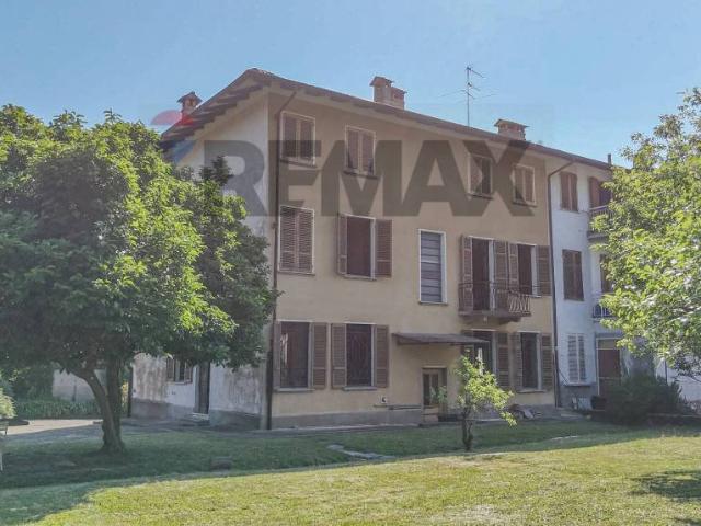 Vendesi casa indipendente a Villa del Bosco via Torino, 81