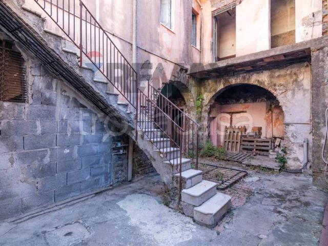 Vendesi casa indipendente ad Acireale
