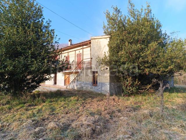 Vendesi casa indipendente ad Acque, Mallare