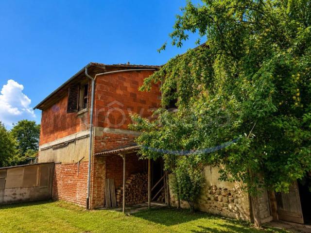 Vendesi casa indipendente ad Arezzo, Antria
