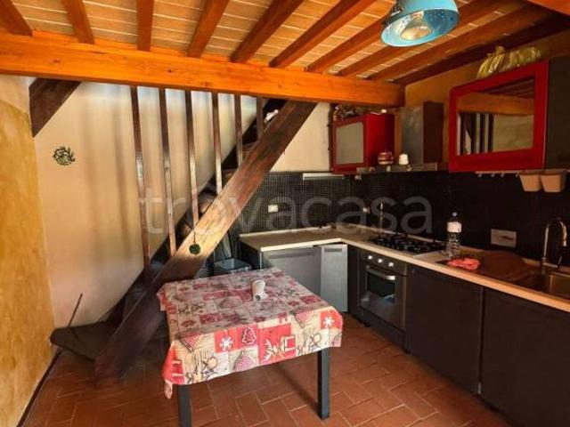 Vendesi casa indipendente ad Asciano, San Giuliano Terme