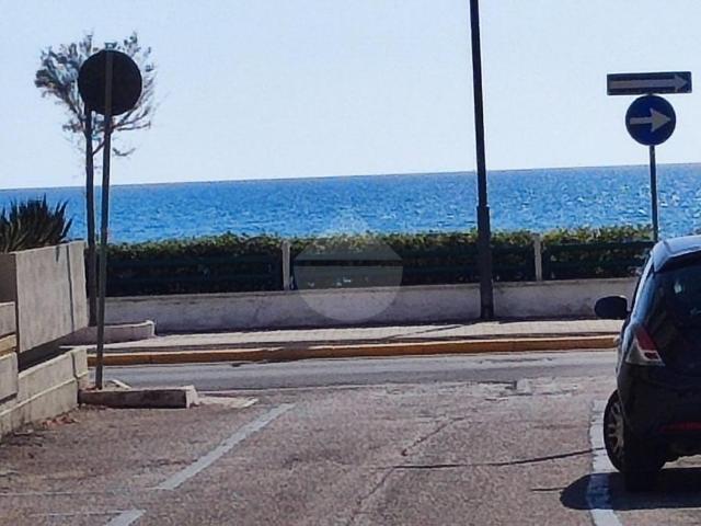 Vendesi casa semindipendente a Marina di Minturno, Minturno