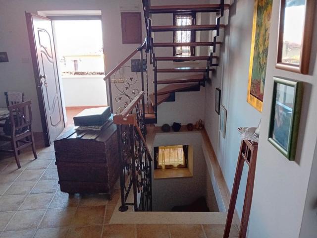 Vendesi casa semindipendente a San Vincenzo la Costa via Tommaso Campanella 9