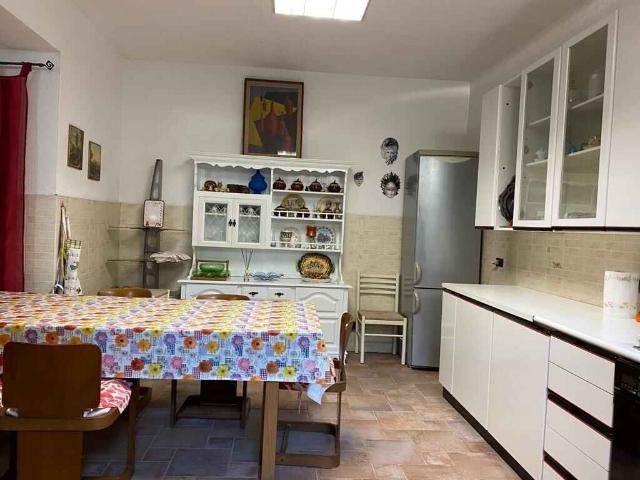 Vendesi casa semindipendente ad Alessandria