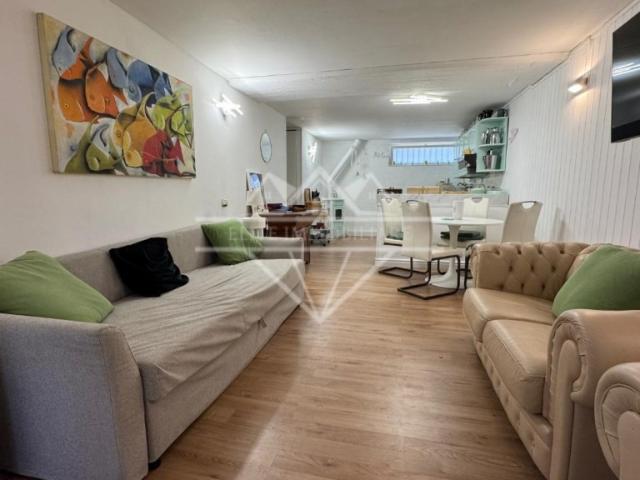 Vendesi loft/open space a Luni via Morucciola, Isola
