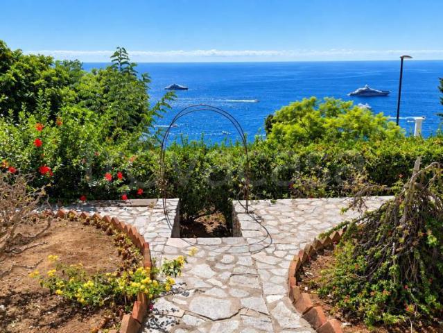 Vendesi quadrilocale a Marina Piccola, Capri