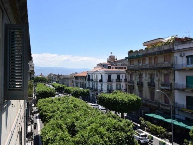 Vendesi quadrilocale a Messina, Centro Storico