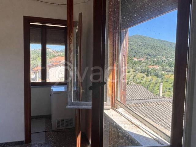 Vendesi quadrilocale a Montebuono via Sant'Antonino Seconda