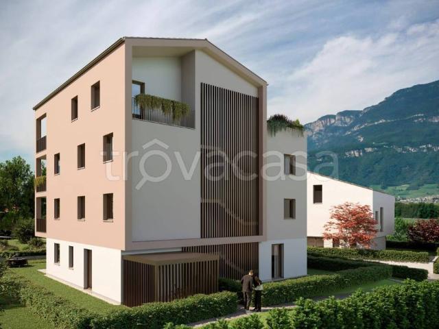 Vendesi quadrilocale a Ora