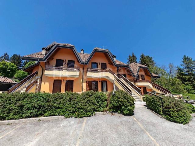 Vendesi quadrilocale a Canove di Roana via Basserstok, 4, Canove Di Roana