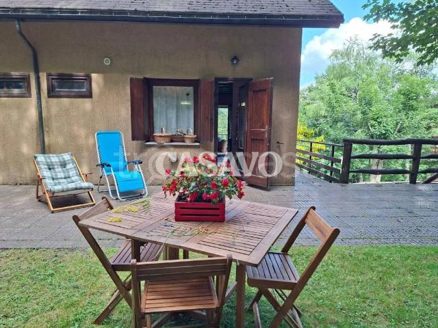 Vendesi quadrilocale a Casone di Profecchia, Castiglione di Garfagnana