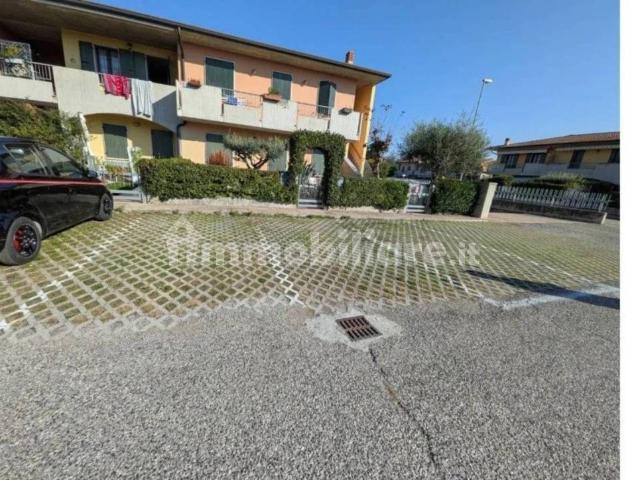 Vendesi quadrilocale a Castelnuovo del Garda via Risorgimento, 5, Oliosi