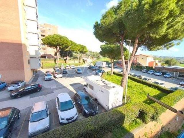 Vendesi quadrilocale a Civitavecchia piazzale Capo Linaro