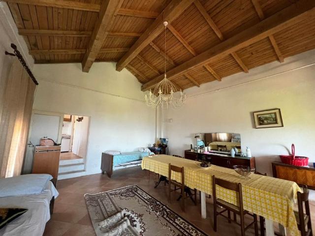 Vendesi quadrilocale a Fivizzano