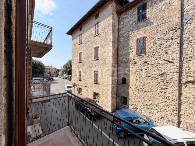 Vendesi quadrilocale a Gualdo Cattaneo via del Campanile, 4, San Terenziano