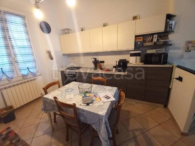 Vendesi quadrilocale a Genova, Bolzaneto