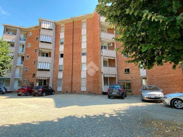 Vendesi quadrilocale a Grugliasco via baracca, 37