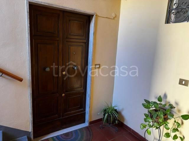 Vendesi quadrilocale a Lucca via San Paolino, 43, Piazza Napoleone San Michele