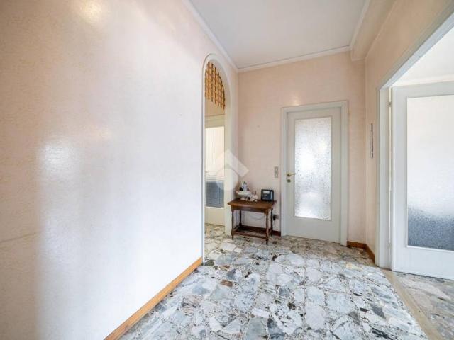 Vendesi quadrilocale a Parma via Camillo Rondani, 6, Centro Storico