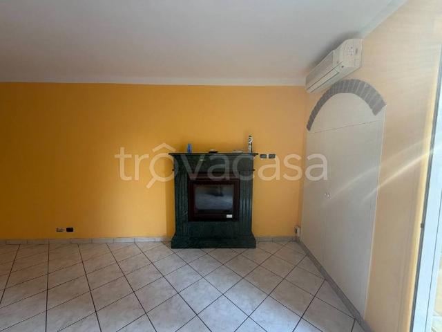 Vendesi quadrilocale a Perugia via Benedetto Croce, 23, Casa del diavolo