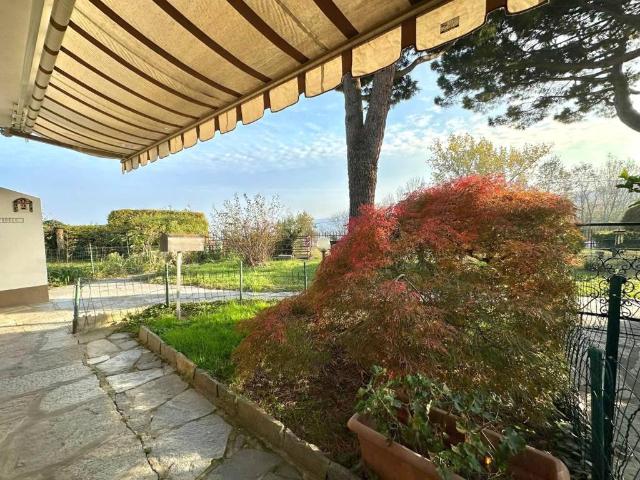 Vendesi quadrilocale a Roletto via Palestrina, 2
