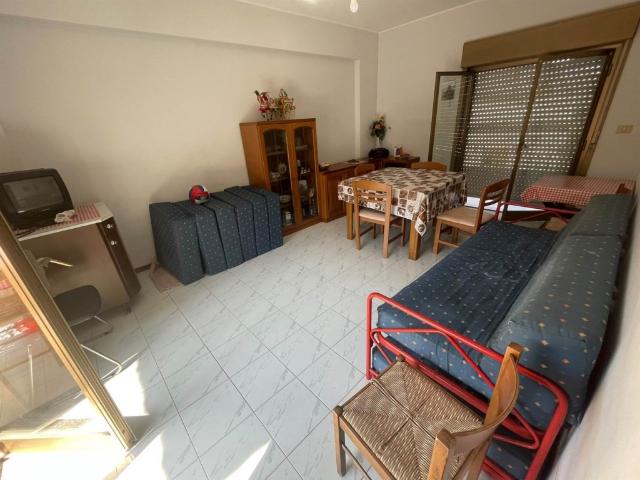 Vendesi quadrilocale a Sant'Alessio Siculo via Consolare Valeria 131