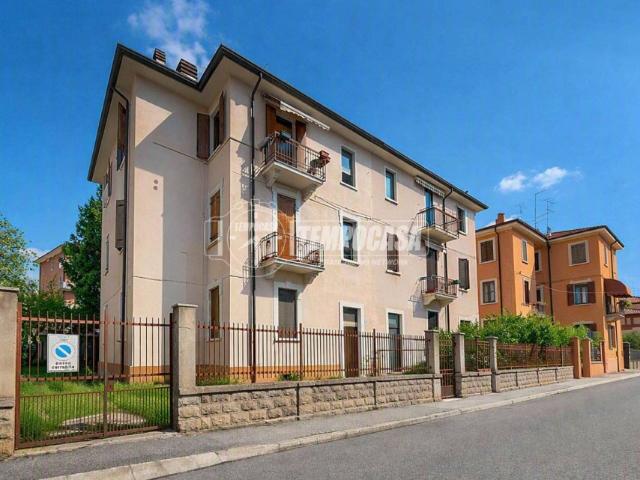 Vendesi quadrilocale a Verona, Borgo Venezia