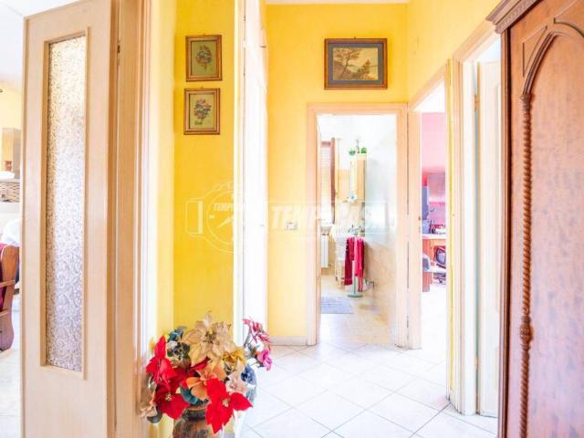 Vendesi quadrilocale ad Anguillara Sabazia via Anguillarese