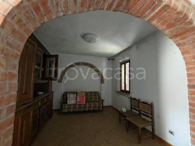 Vendesi quadrilocale a Foiano della Chiana via di Lucignano